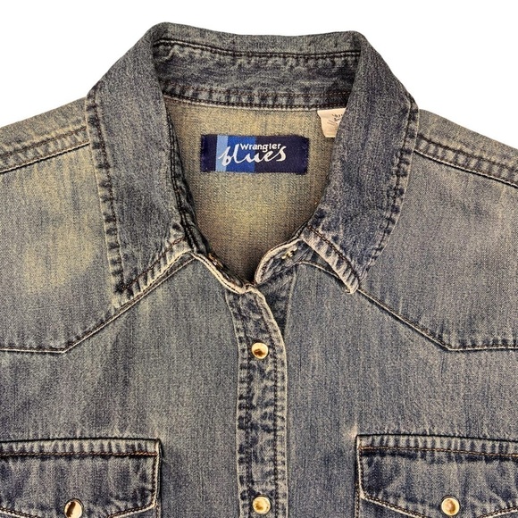 WRANGLER BLUES Distressed Denim Snap Button Long Sleeve Shirt Women's Size S - Picture 4 of 16